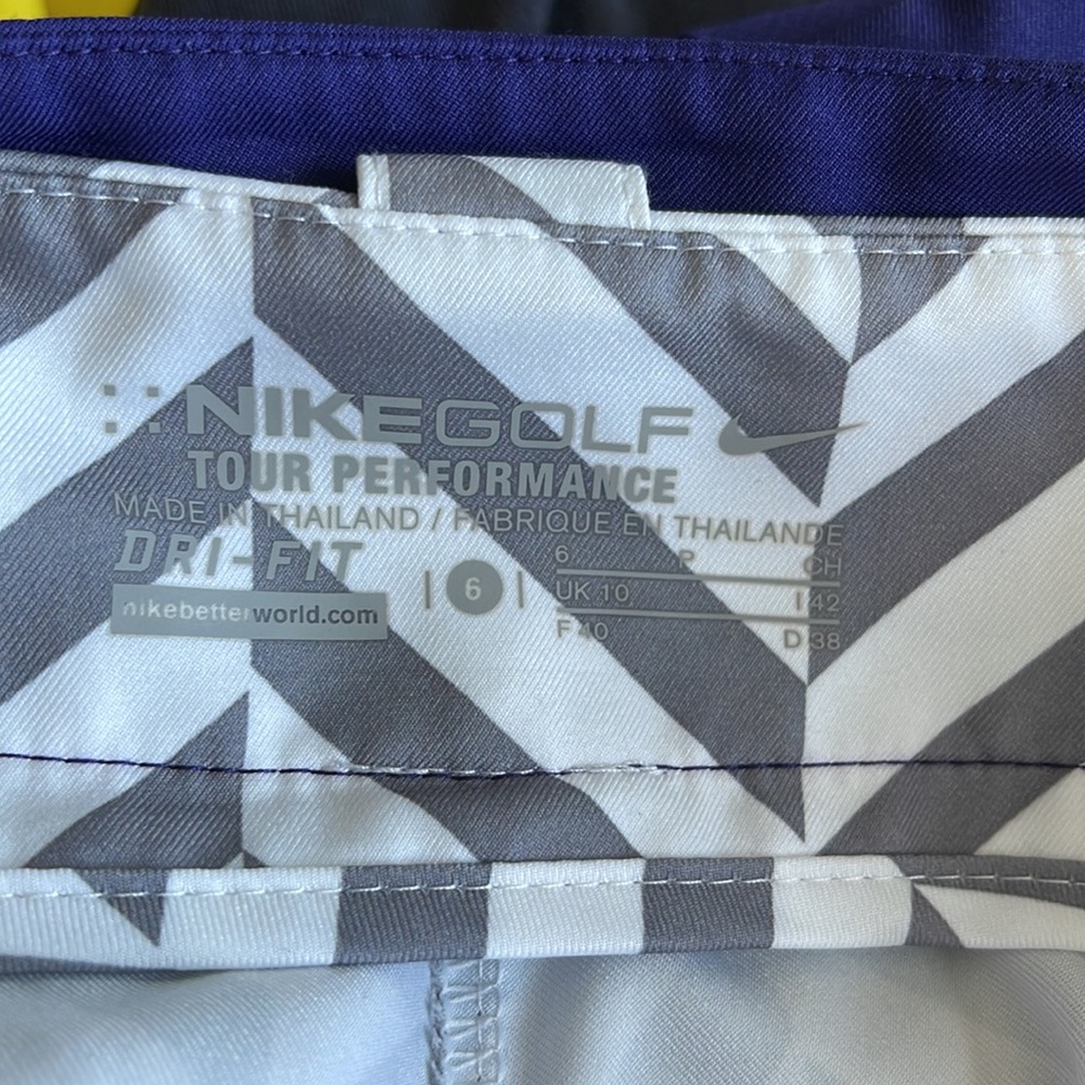 Nike Golf Tour Performance purple Dri-Fit with shorts Skirt. Size 6 - Picture 8 of 12
